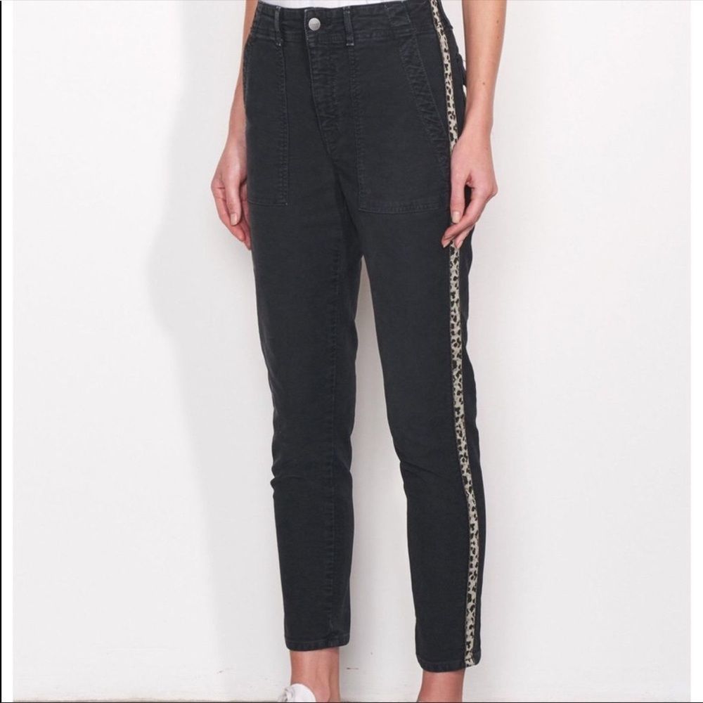 SUNDRY Leopard Trim High Rise cropped Jeans